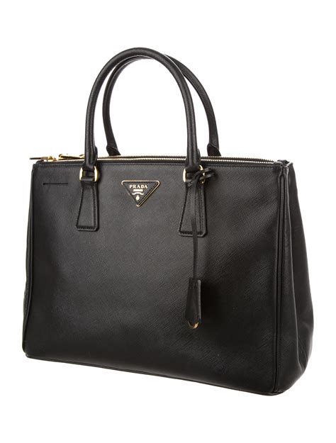 prada saffiano lux double zip tote medium|prada saffiano lux tote small.